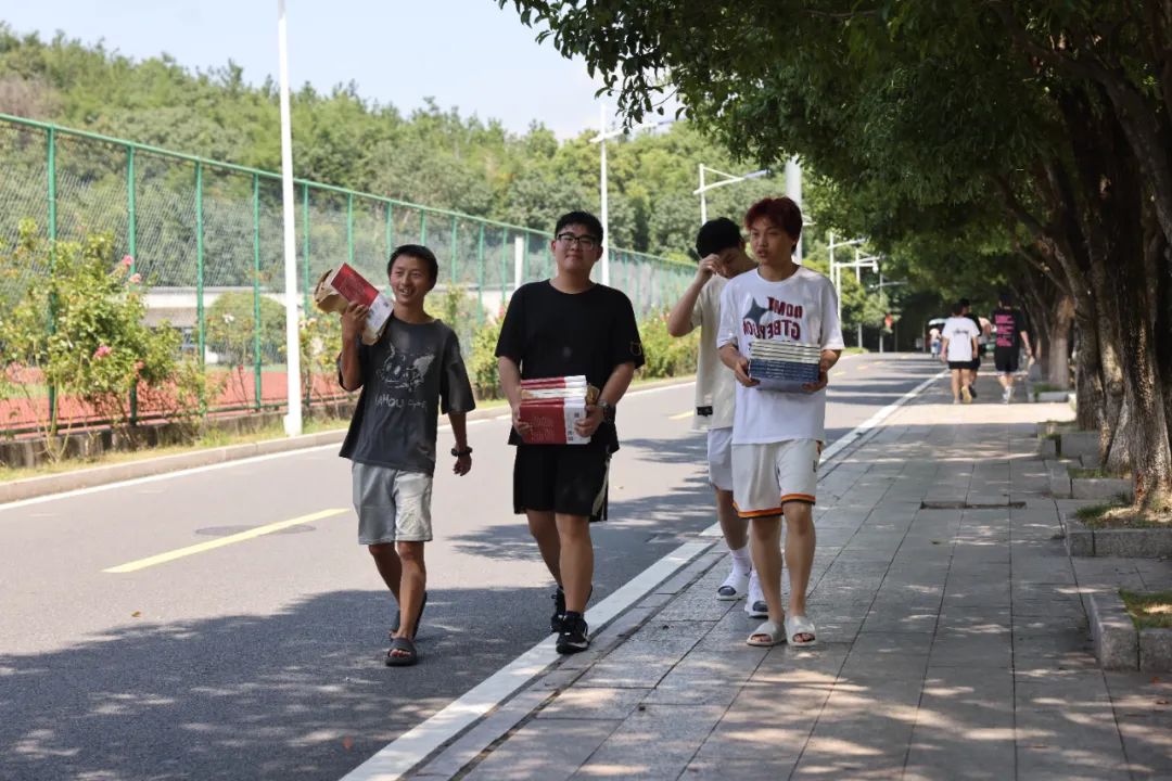 電商圈的“黃埔軍校”:培養“老板”的專業能成功嗎?(圖2) 圖片