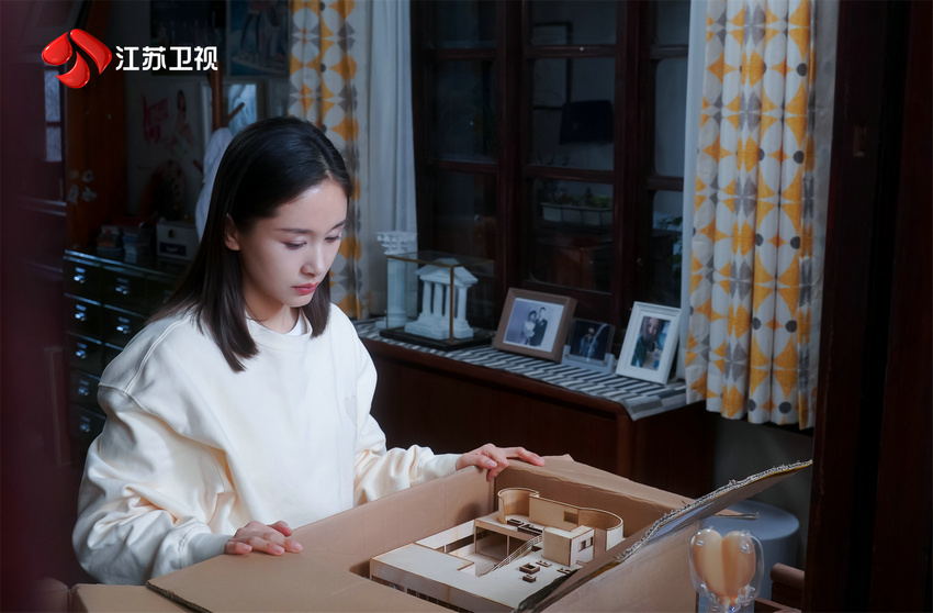 王子文：鄧婕老師是本色出演，白敬亭是靦腆男孩(圖4)