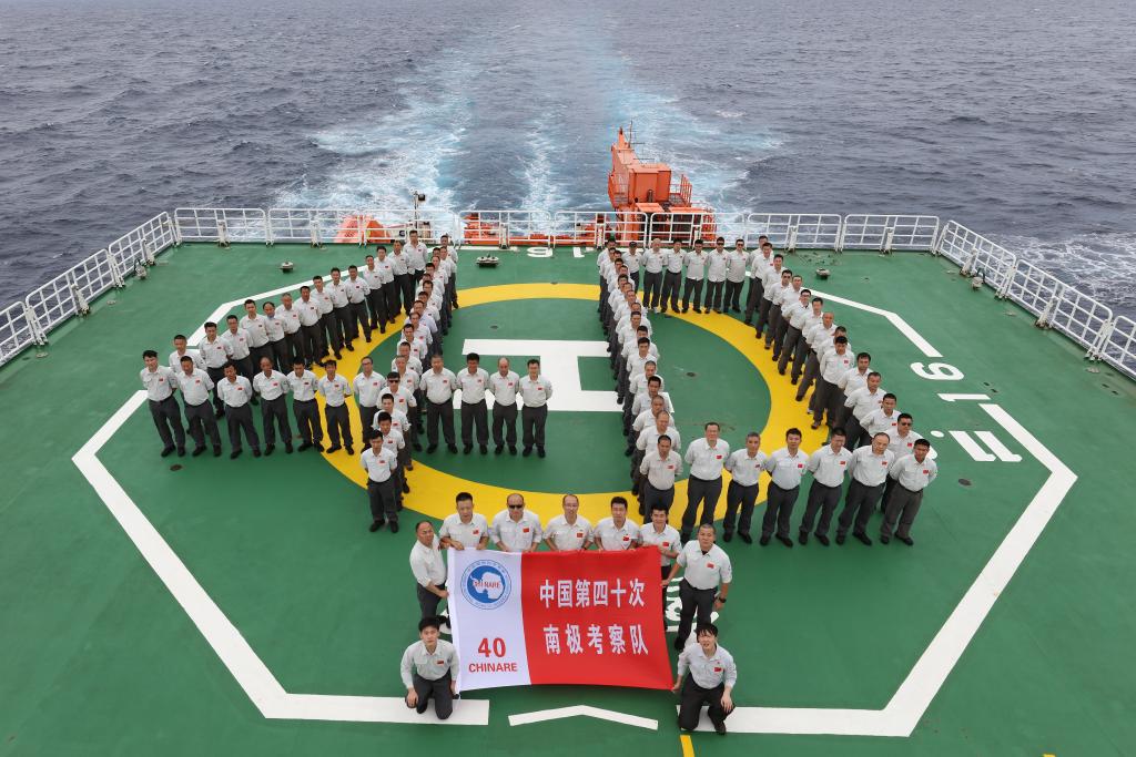 第40次南極考察丨首批32名考察隊員抵達羅斯海新站現場(圖1)