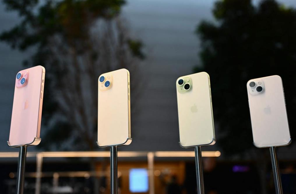 露出蘋果LOGO身份象征？揭露iPhone用戶愛用裸機的6大關鍵(圖1)