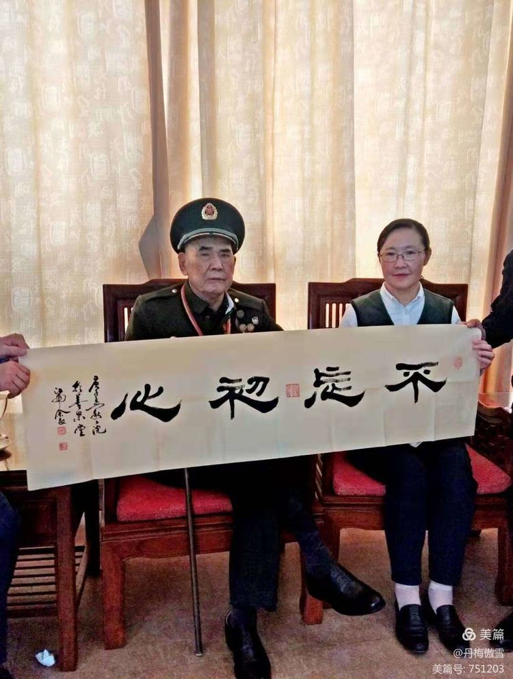 博采萬象貫古通今，筆神墨仙傳承千年——記中國抄經(jīng)第一人，萬福圖騰創(chuàng)始人江南余良先生(圖2)