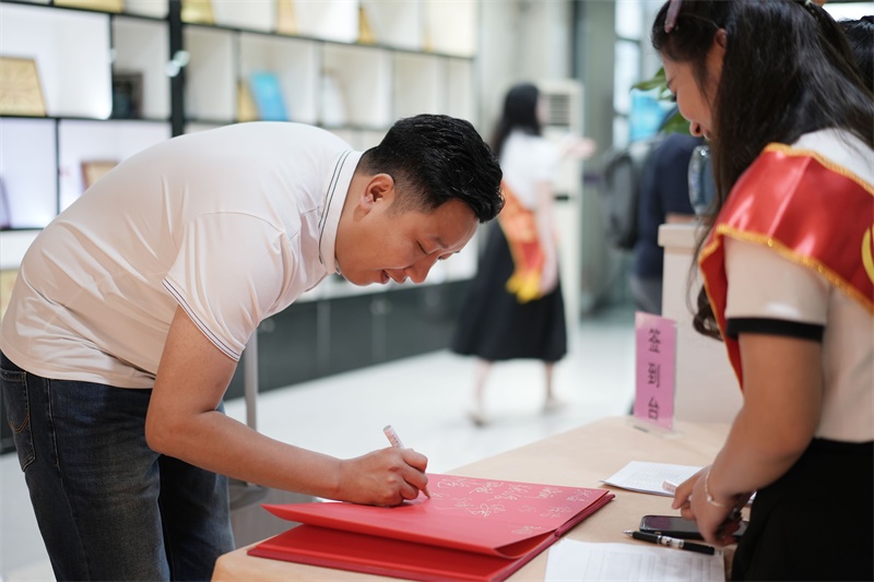 南方網(wǎng)通第二十五屆渠道商交流大會(huì)，成功狙擊營(yíng)銷新市場(chǎng)！(圖5)