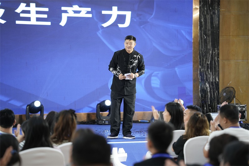 南方網(wǎng)通第二十五屆渠道商交流大會(huì)，成功狙擊營(yíng)銷新市場(chǎng)！(圖38)