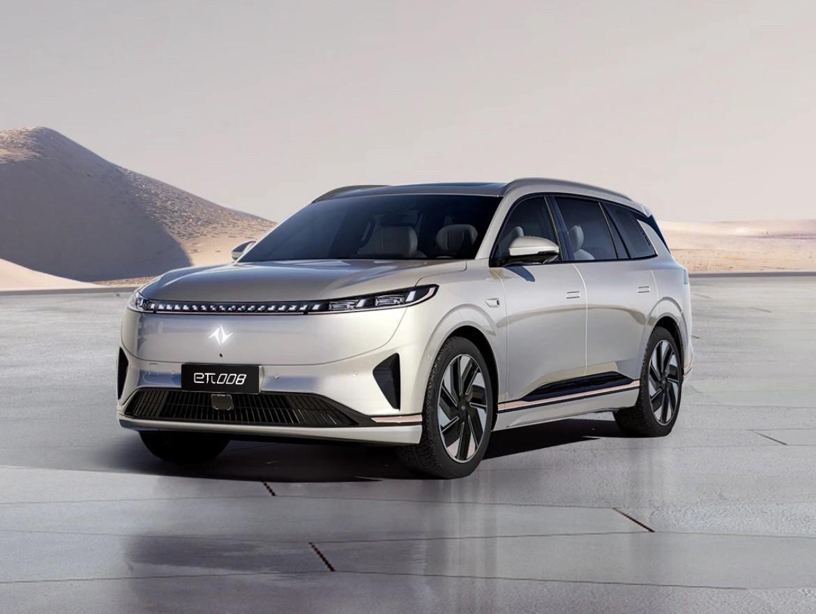 乘風向上雙車齊發東風eπ008與嵐圖FREE318即將上市 乘風向上雙車齊發東風eπ008與嵐圖FREE318即將上市(圖1)